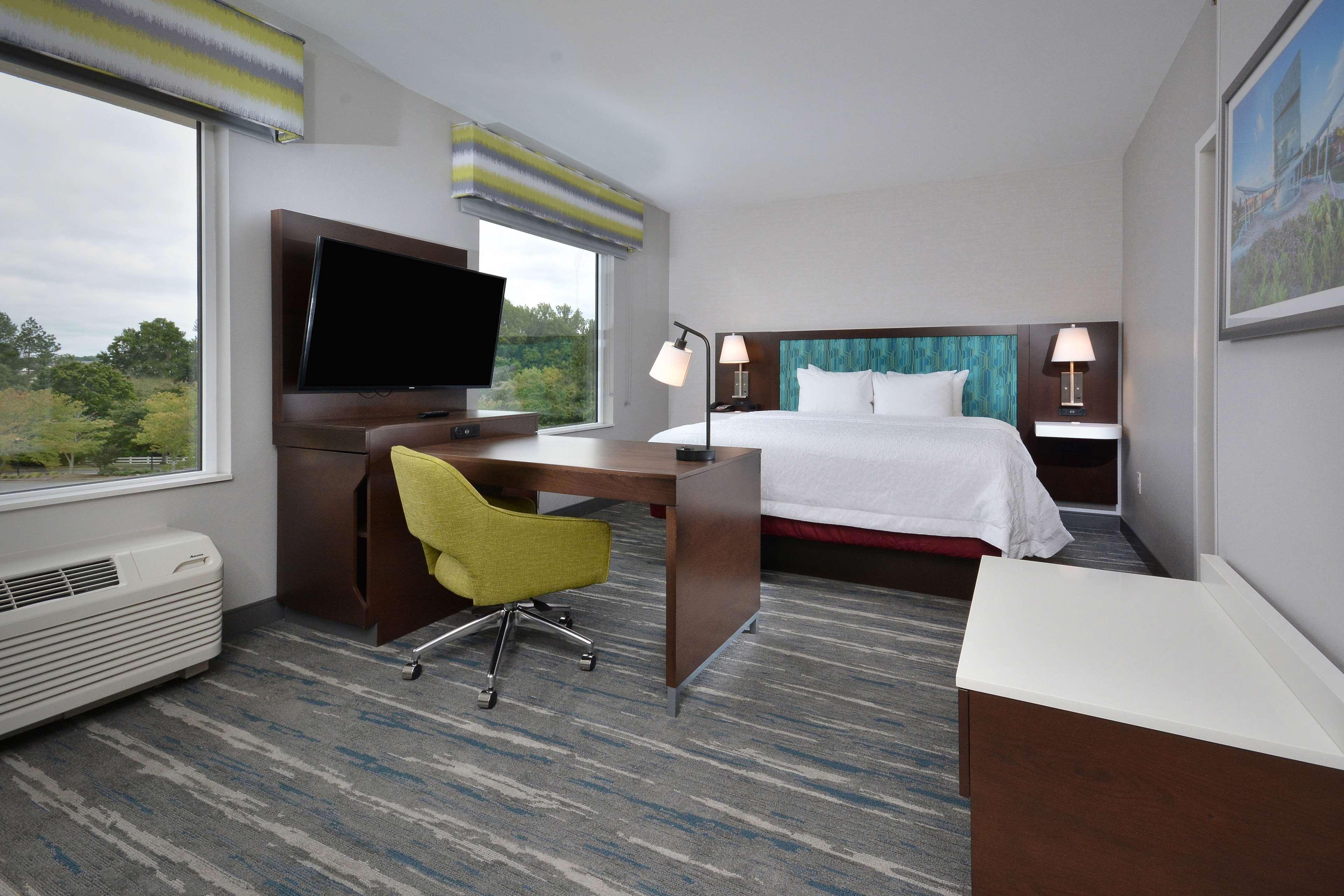 Hampton Inn & Suites Charlotte North I 485 エクステリア 写真