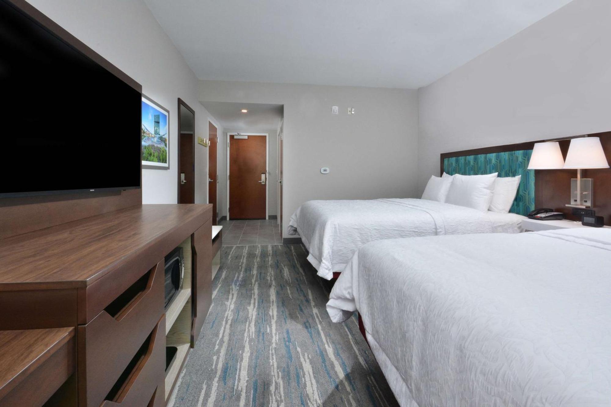 Hampton Inn & Suites Charlotte North I 485 エクステリア 写真