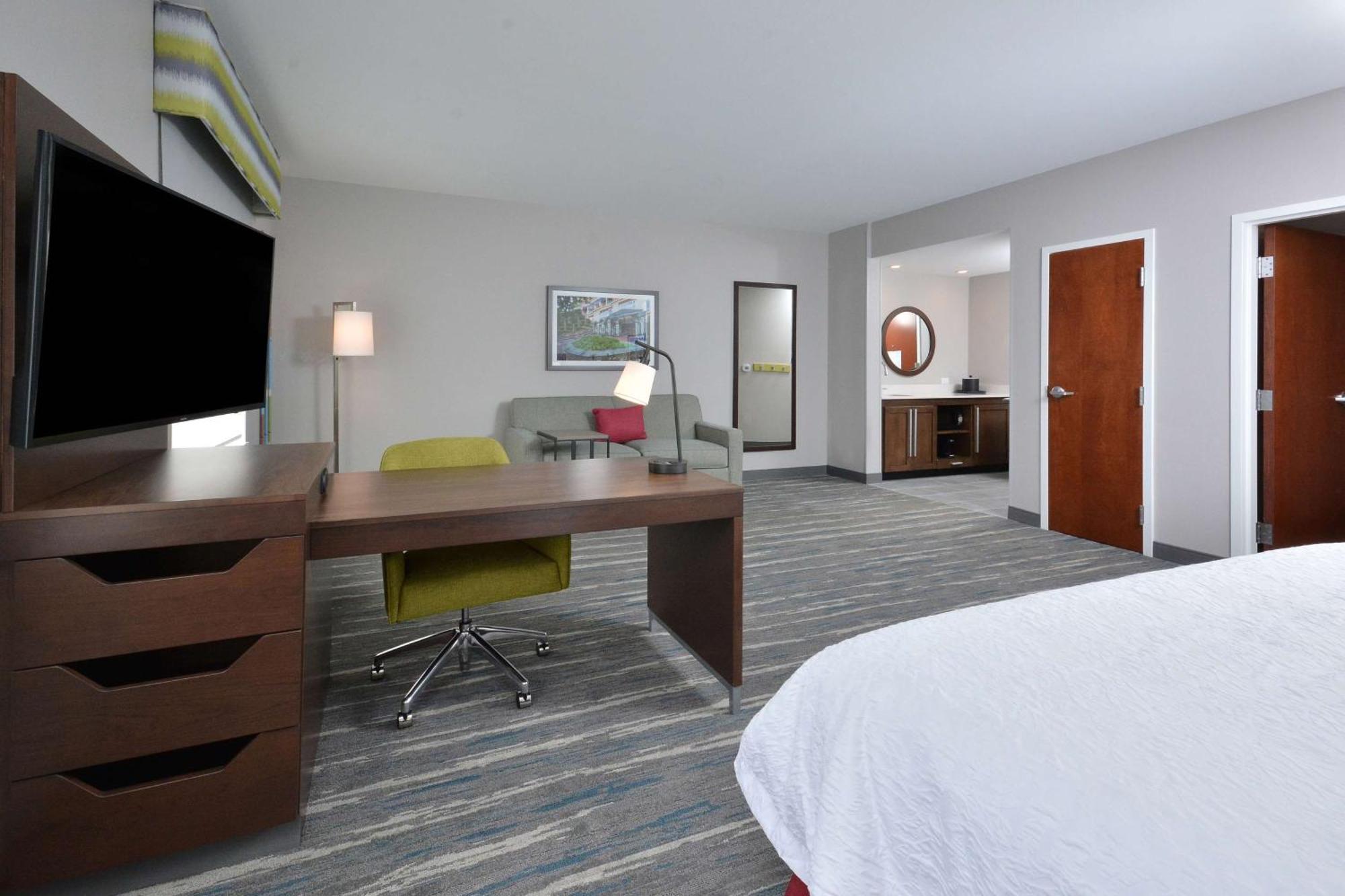 Hampton Inn & Suites Charlotte North I 485 エクステリア 写真