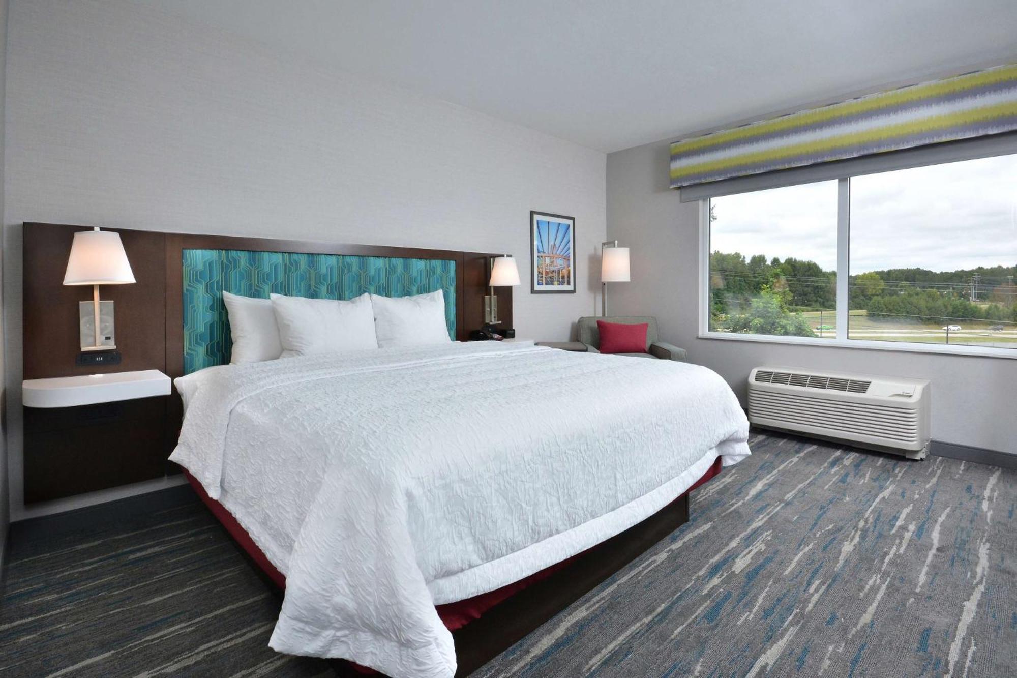 Hampton Inn & Suites Charlotte North I 485 エクステリア 写真