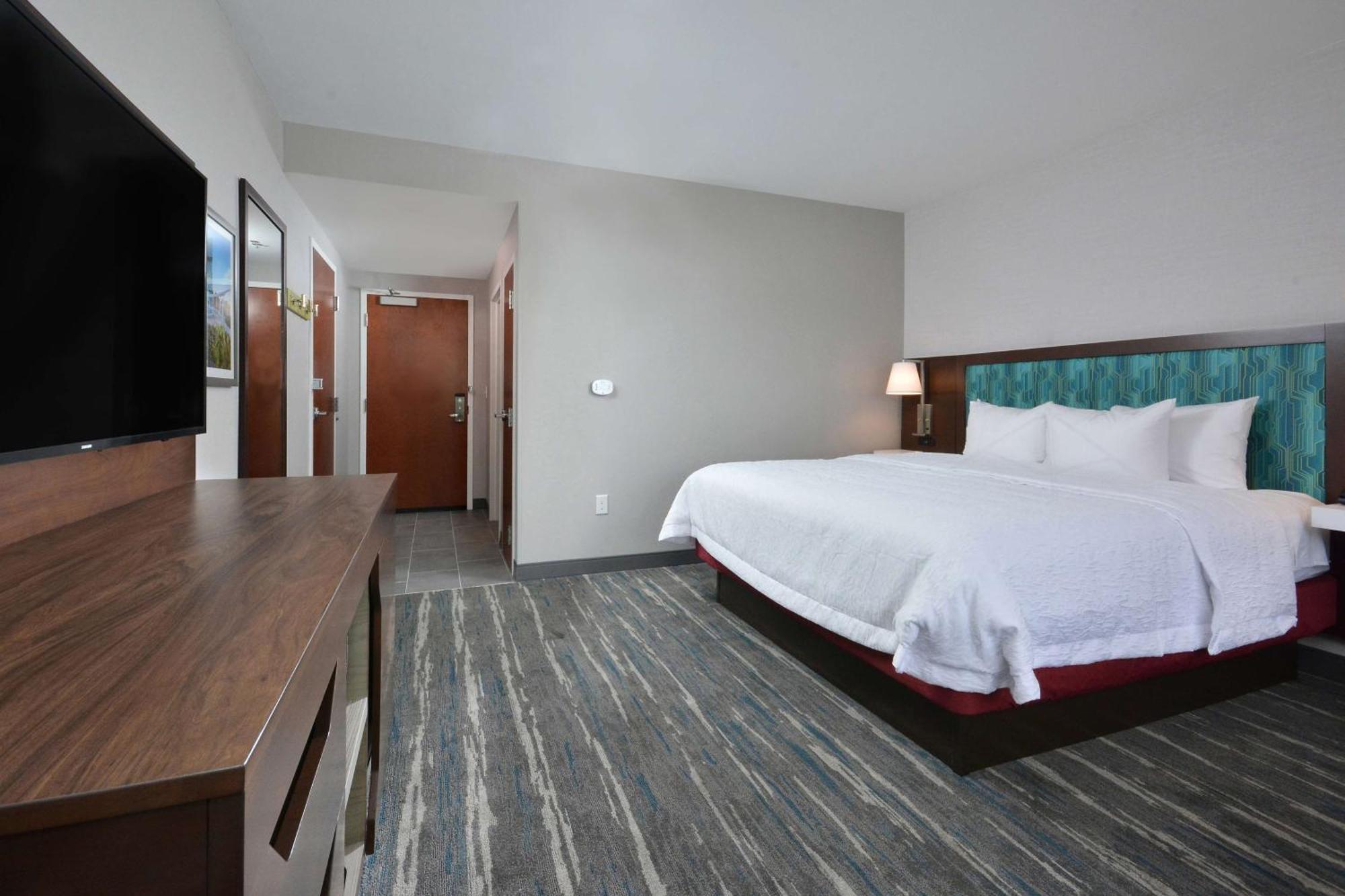 Hampton Inn & Suites Charlotte North I 485 エクステリア 写真