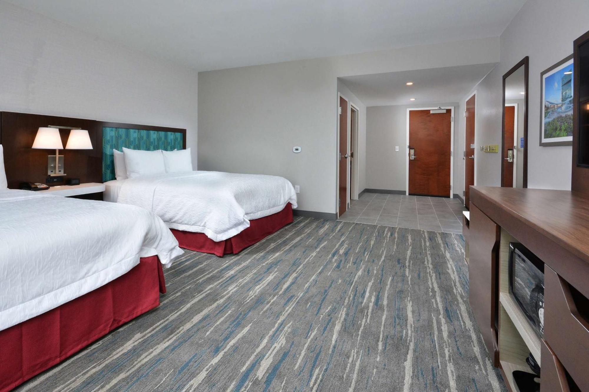 Hampton Inn & Suites Charlotte North I 485 エクステリア 写真