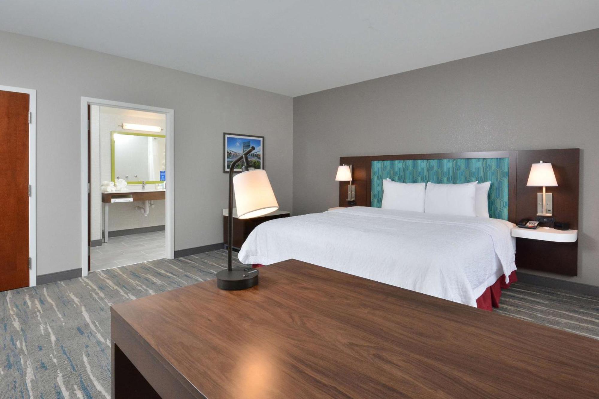 Hampton Inn & Suites Charlotte North I 485 エクステリア 写真