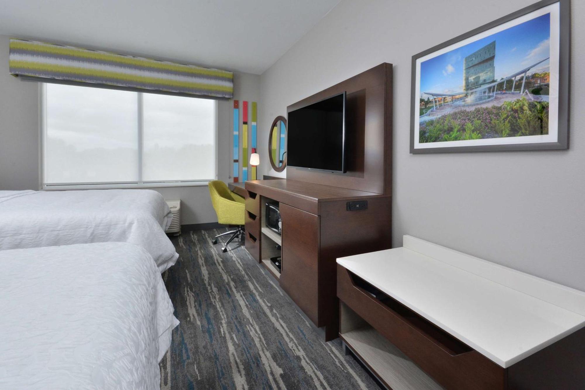 Hampton Inn & Suites Charlotte North I 485 エクステリア 写真