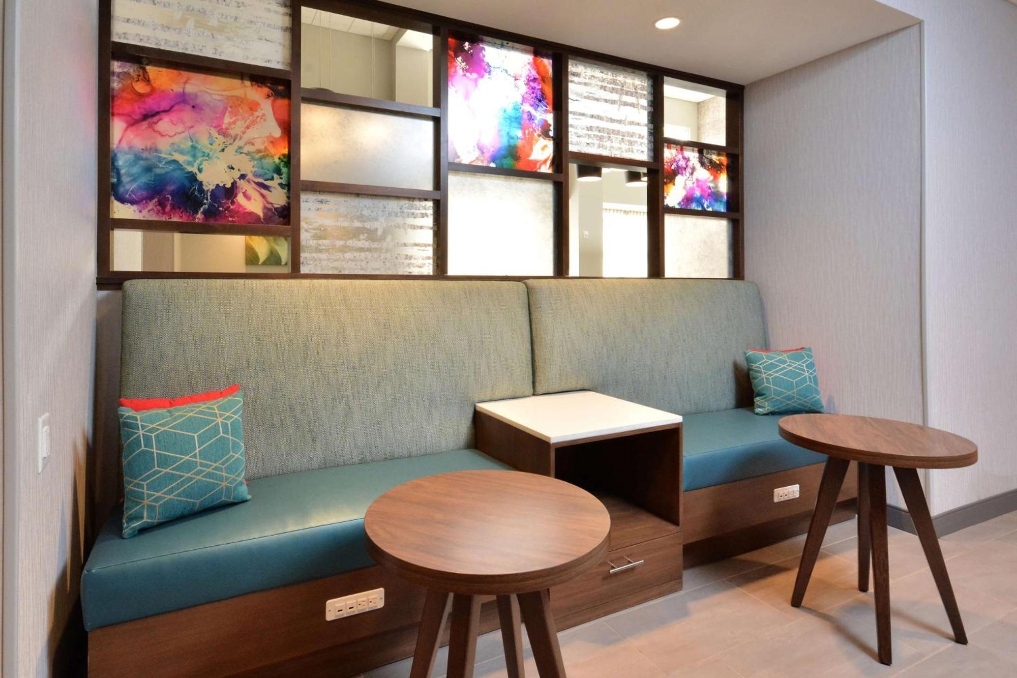 Hampton Inn & Suites Charlotte North I 485 エクステリア 写真
